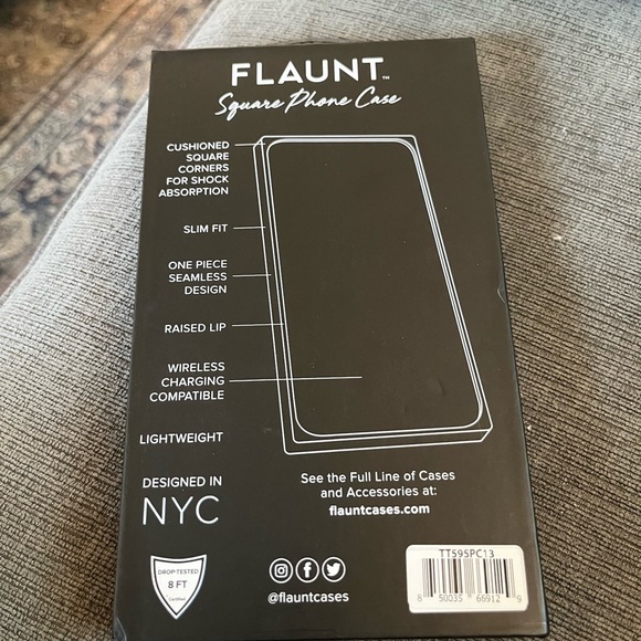 flaunt Cell Phones & Accessories New In Box Flaunt Iphone 3 Case